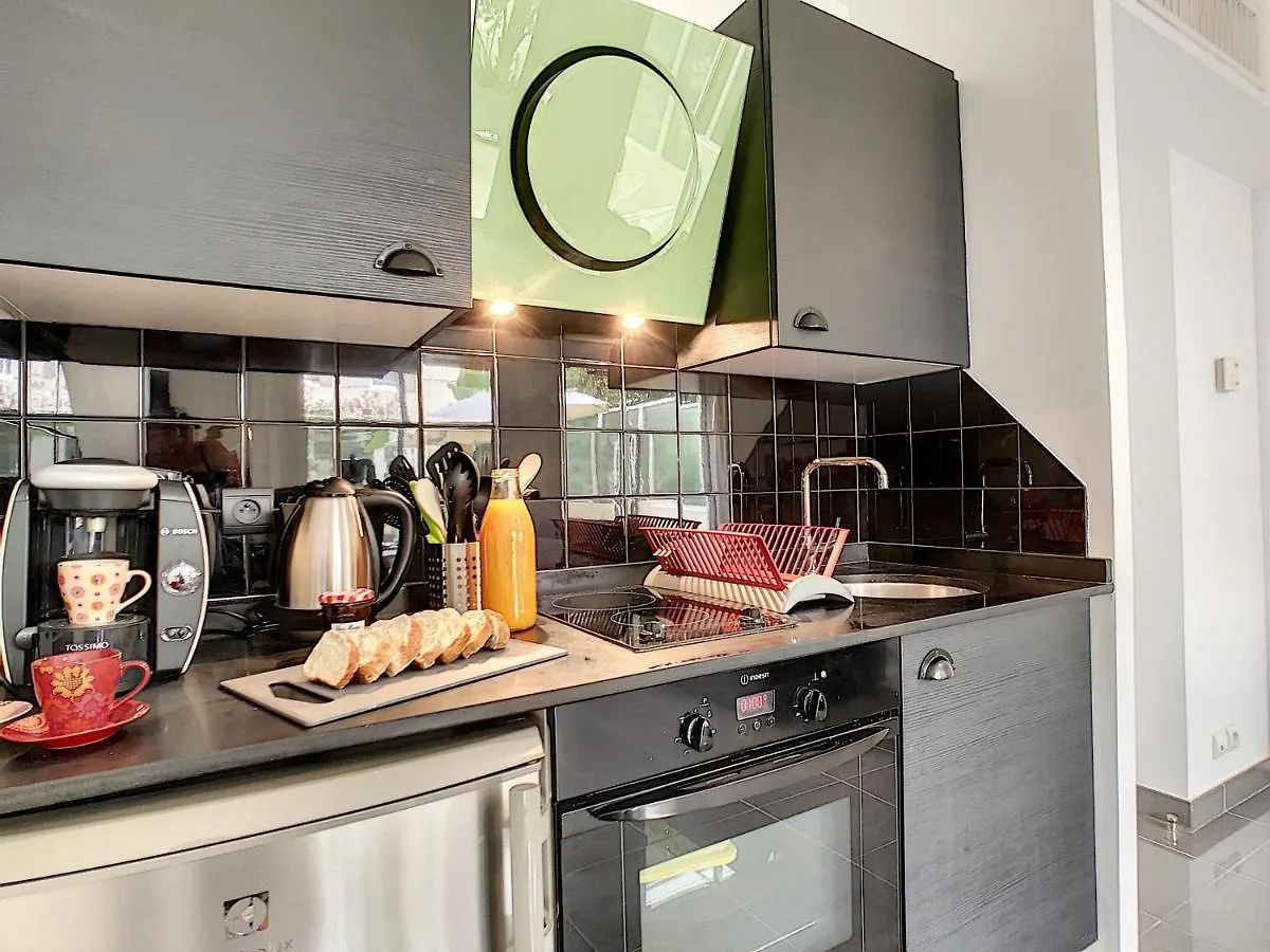 Apartment Nestor&Jeeves - Berlioz Patio - Central - Residential Area - Patio 20M Nice France