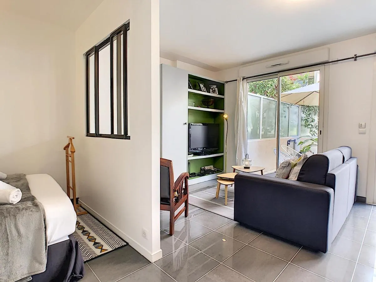 Nestor&Jeeves - Berlioz Patio - Central - Residential Area - Patio 20M Nice 0*,